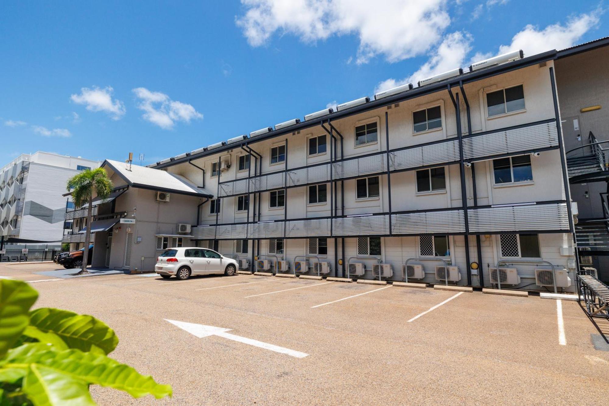 Dch On Mitchell Hotel Darwin Exterior photo
